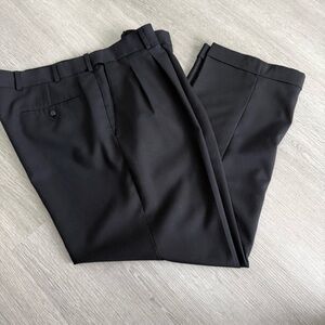 Classic Black Pleated   Front Men's Dress Pants